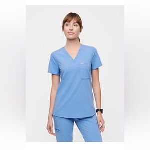 Catarina one-pocket scrub top in Ceil Blue